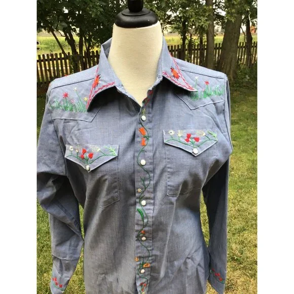 Vintage Sears Embroidered Western Shirt M Denim Floral Design Long Sleeve - Picture 2 of 11